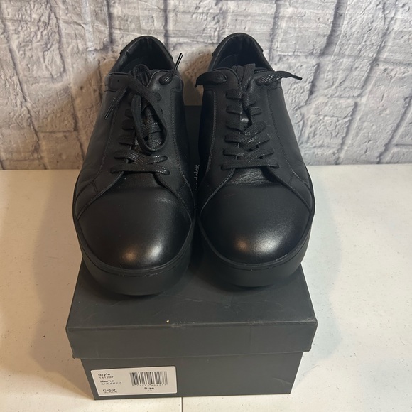 Casual black leather sneaker - Picture 3 of 3